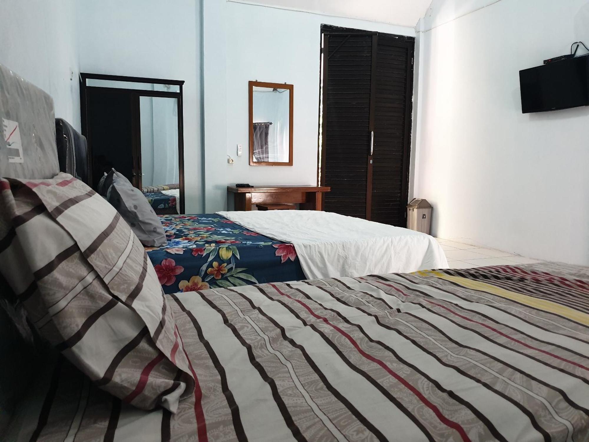 Capital O 92612 Penginapan D'Alas Purwo & Beachnearpadang Savana Sadengan Banyuwangi  Exterior photo